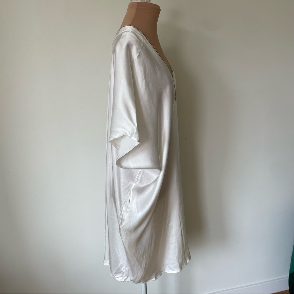 Muche et Muchette Silky Satin Rhinestone Trim V-Neck White Kaftan Dress NWT OS - Picture 4 of 10